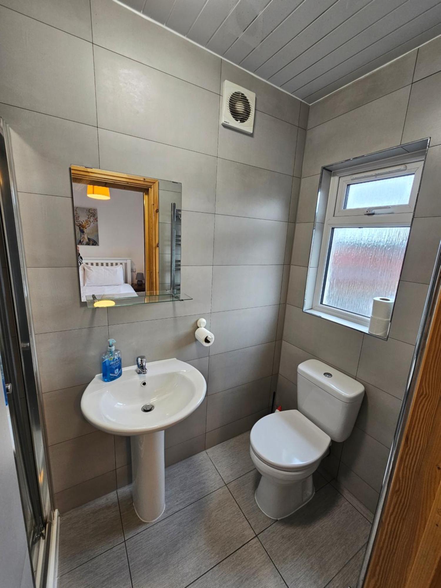Homebird Property - Conway House Leeds  Extérieur photo